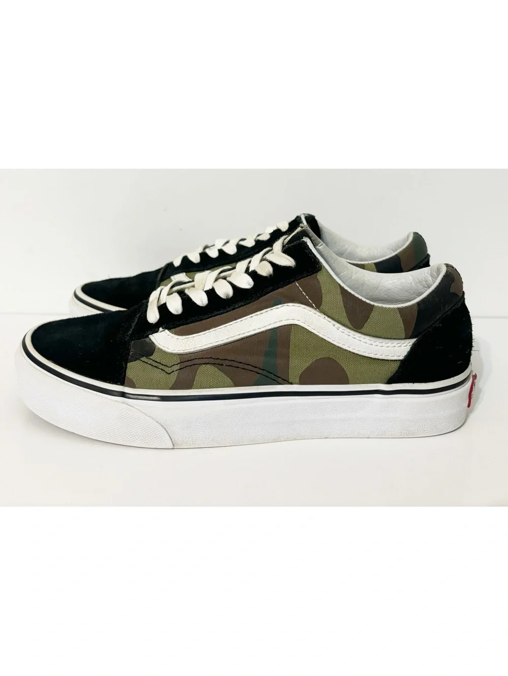 Vans Old Skool Woodland Camo & Black Sneakers, Womens Sz 7, Mens Sz 5.5 Unisex